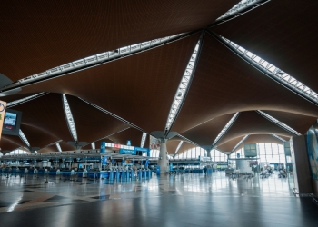 今年6月起调整机场税 航委会：将新增转机费