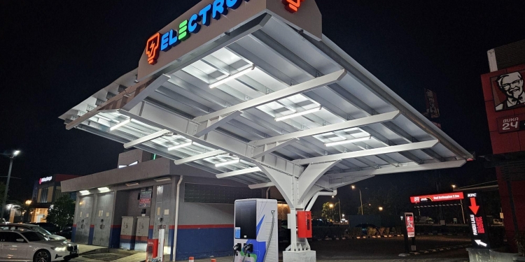 TNB Electron在柔府休息站设200kW直流充电器