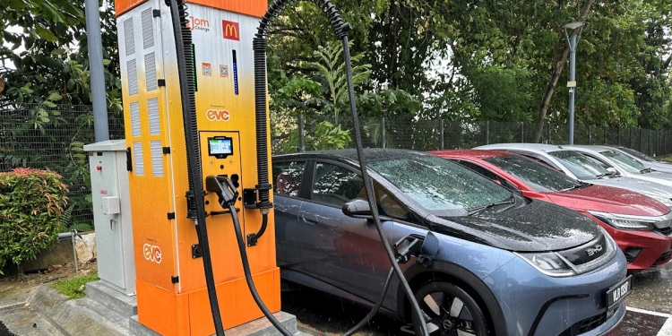 柏翠林和实达阿南麦当劳JomCharge充电器已开放使用