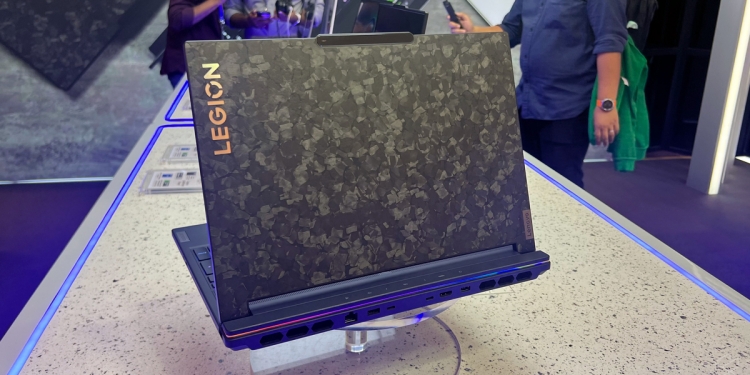 采用锻造碳纤维盖！旗舰游戏笔电Lenovo Legion 9i登陆大马