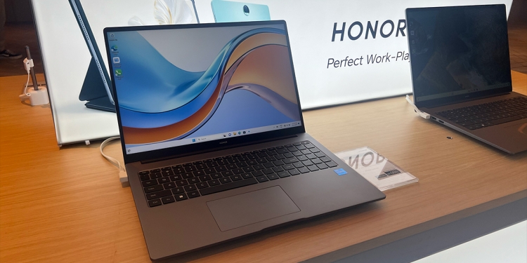 425开卖  新版Honor MagicBook X 16售RM2999