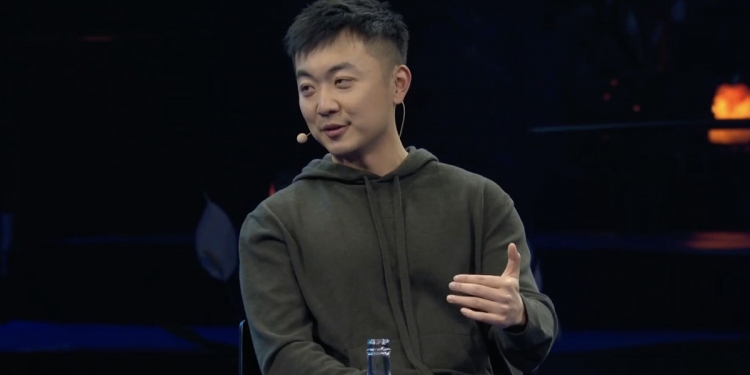 Nothing创始人裴宇423出席KL20 Summit峰会