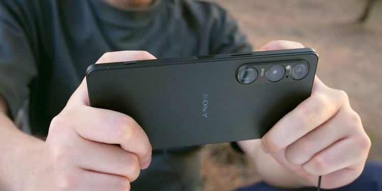 采用7.1倍连续光学变焦镜头 Sony Xperia 1 VI登场