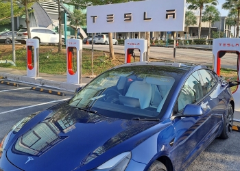 东海岸首个！关丹特斯拉超级充电站V3已启用