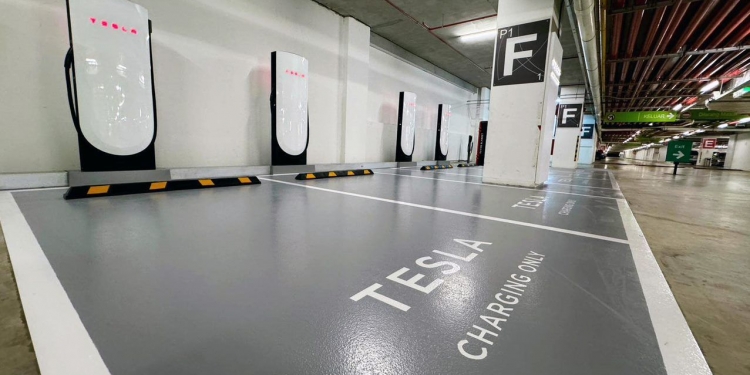 特斯拉将在槟城合您广场部署V4超级充电站