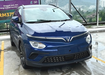 在亚罗士打发现VinFast电动车充电器