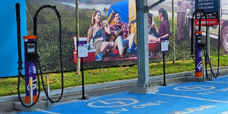 Gentari在Gamuda Cove部署了带有4个充电枪头的240kW直流充电器