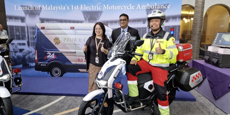太子阁医疗中心开大马先河 推出电动摩哆救护车队