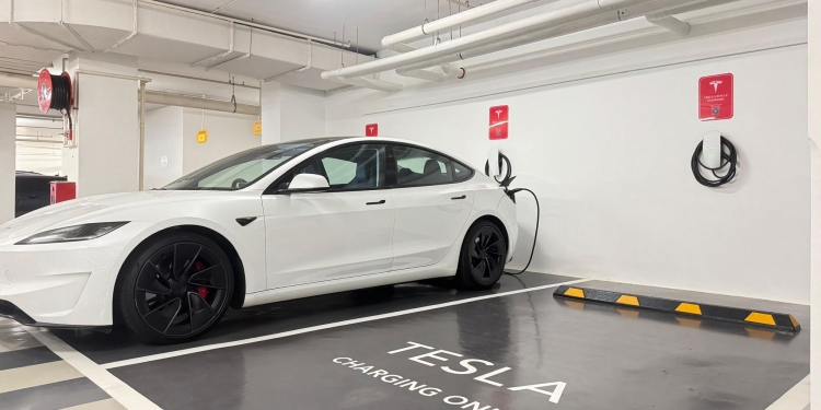 特斯拉在吉隆坡Equatorial Plaza部署目的地充电桩