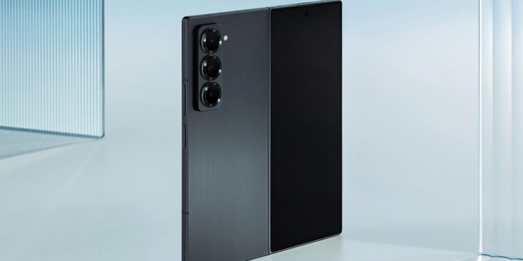 更大更薄更轻！三星Galaxy Z Fold Special Edition亮相