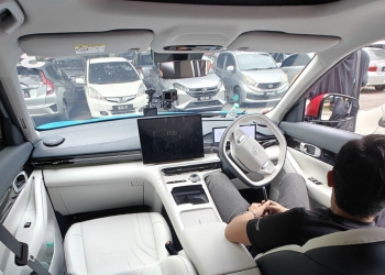 如果买宝腾e.MAS 7，你会考虑白色内饰版本吗？