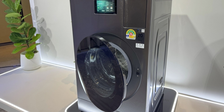 三星Bespoke AI洗烘一体机 让你意想不到的省时又省力