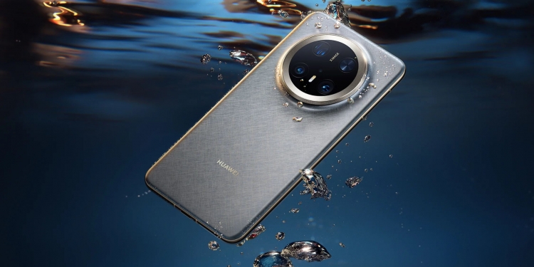 华为Mate 70系列：双层OLED、更强昆仑玻璃、钛合金机身，电池容量高达5700mAh