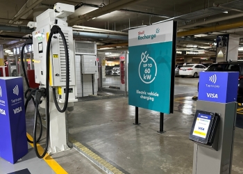 Shell Recharge在电动车充电站部署刷卡支付终端