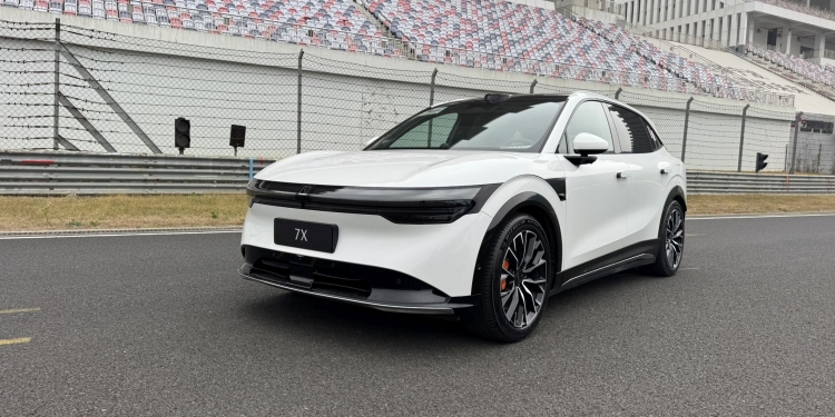 Zeekr 7X：极氪高档电动SUV明年登陆大马