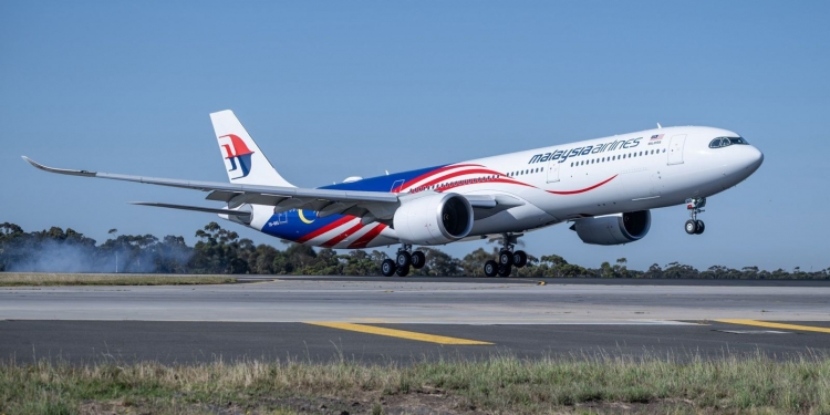 马航首架A330neo客机出现技术问题 停飞至少48小时