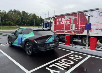 东甲停站ChargEV充电枢纽启用 配备8个充电位的120kW直流充电桩