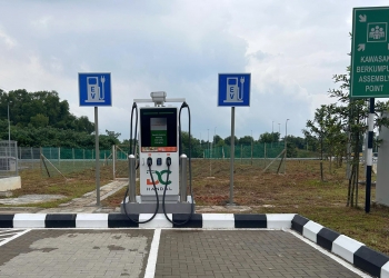 DC Handal 在WCE SAE收费站部署240kW DC充电器