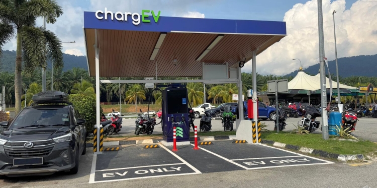 ChargEV在甘榜双溪毛糯、打巴、龙溪、芙蓉和巴莪休息站的直流充电器现已上线