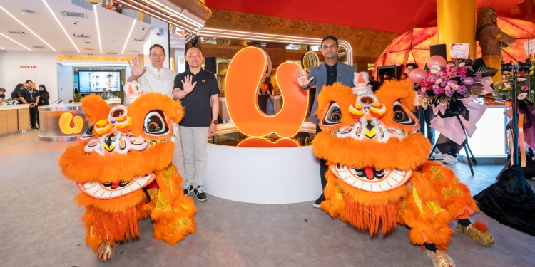 U Mobile在双威金字塔开设最大旗舰店 首设全马零售店内沉浸式圆顶