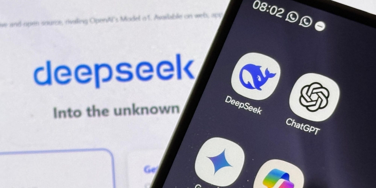 中国DeepSeek人气超越ChatGPT颠覆AI市场！Nvidia市值蒸发近6千亿美元