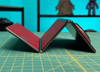 华为三折叠Mate XT全球发布会 2月18日在吉隆坡举行