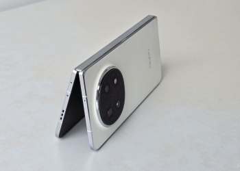 Oppo Find N5亮相：完美超薄折叠手机？