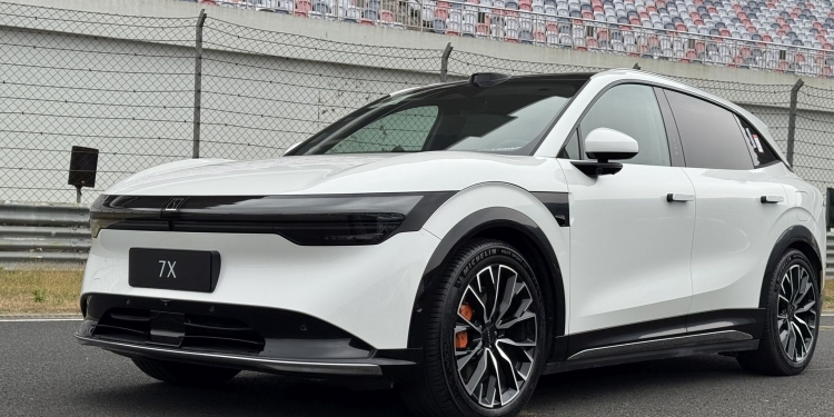 Zeekr 9X豪华SUV曝光 可媲美Rolls Royce Cullinan？