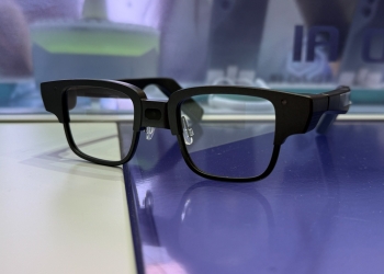 Tecno在MWC 2025推出AI智能眼镜系列：Ray-Ban Meta的终极对手？