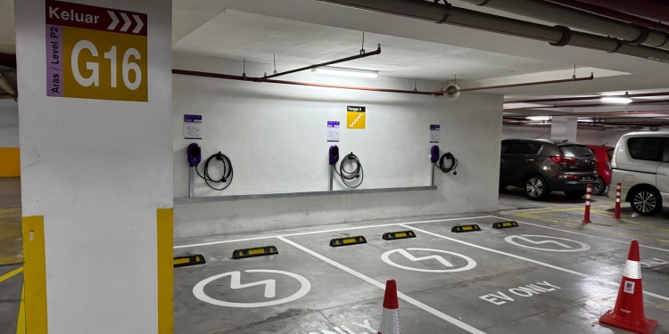 逛布城斋戒月市集顺便为电动车充电 Gentari Go提供15%折扣