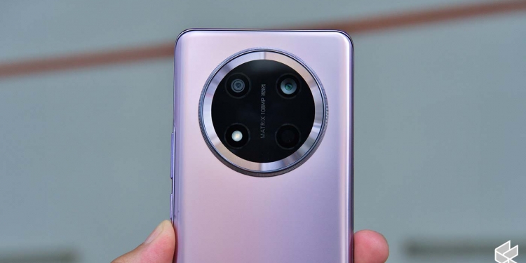 荣耀将推出名为“Power”的新智能手机系列，配备超大8000mAh电池？