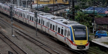 全长1600公里铁路部署光纤网络 杨忠礼通讯获颁合约