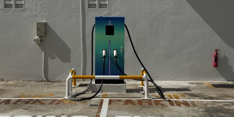 诗巫Proton e.MAS展厅和晶木酒店部署了60kW直流充电桩