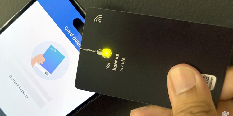 每次刷卡都会发光！限量版TNG LED卡售价RM27