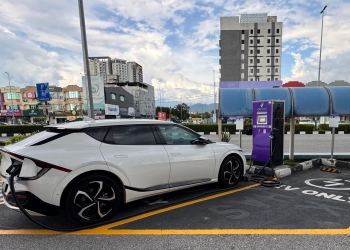 请注意,部分Gentari充电桩超时费高达每小时90令吉