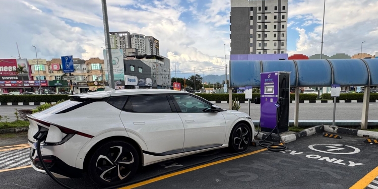 请注意,部分Gentari充电桩超时费高达每小时90令吉