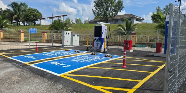 TNB Electron在苏丹阿兹兰沙理工学院启用120kW直流充电器