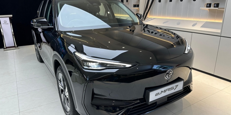 Proton e.MAS 7焕新升级 新增曜石黑外观和雪晶白内饰