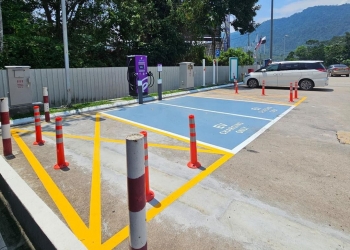 Gentari在加叻大道文冬休息站Petronas的直流充电桩启用