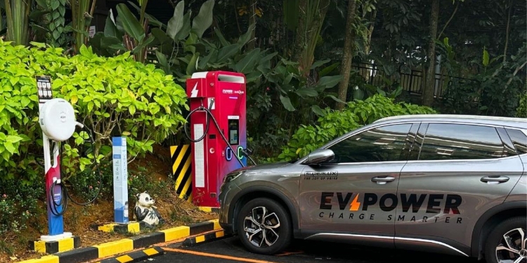 EVPower在森林城市高尔夫度假村和Ponderosa高尔夫俱乐部部署直流和交流充电桩