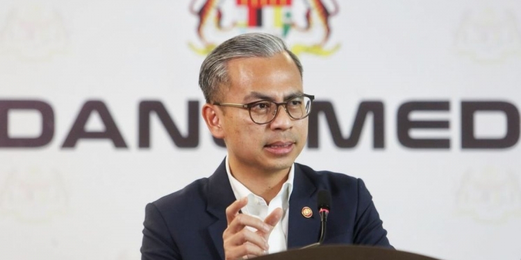 遏制校园社会问题 政府建议将社交媒体最低使用年龄提高至16岁