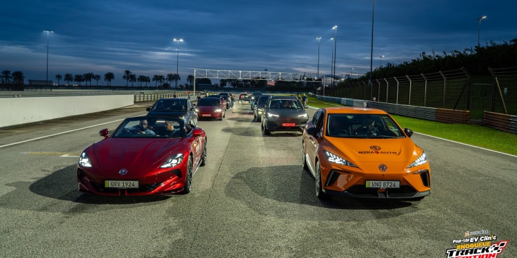 大马首个电动车专属赛道日活动：30辆电动车在雪邦赛道创造历史