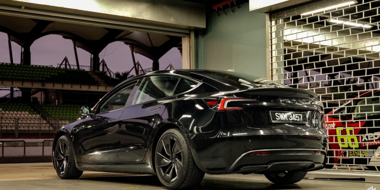 Tesla Model 3更新：配备转向灯拨杆、前置摄像头与更长续航，从16万9000令吉起