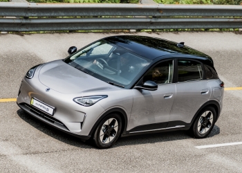 Proton e.MAS 5：首度公开Marble Cream、Quartz Rose与Graphite Silver三款车色