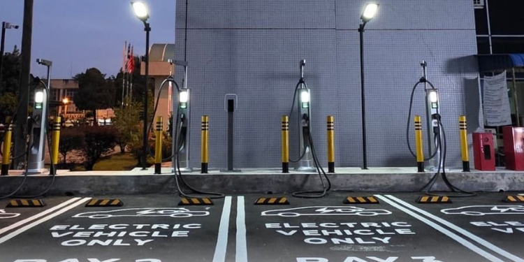 居林国能大厦TNB Electron直流充电桩启用，限时免费充电