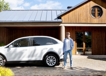 民宿提供电动车充电服务:方便客人,增加房东收入