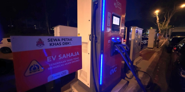 JomCharge x DBKL本周末在TTDI Cafe Bistrot David推出EV充电5折优惠