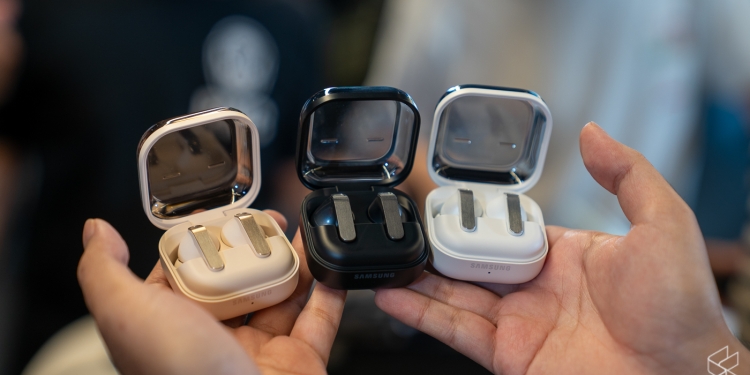 Samsung Galaxy Buds 4与Buds 4 Pro大马发布：全新外观、更佳音质与续航、支持头部手势，售价从699令吉起