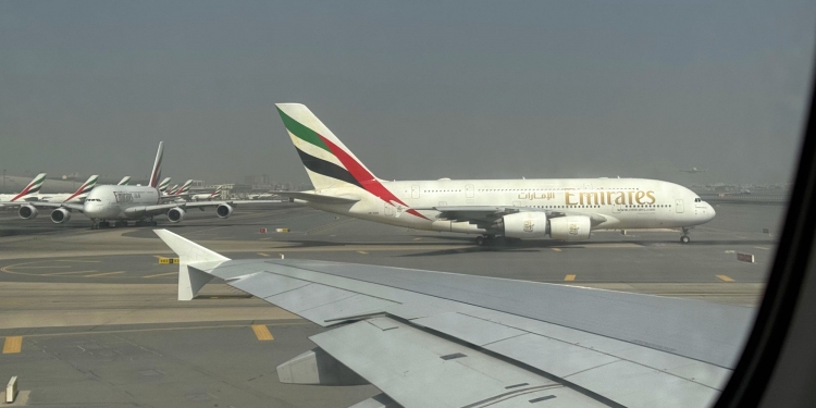 往返中东航班可能延误或取消 民航局促旅客向航空公司查询