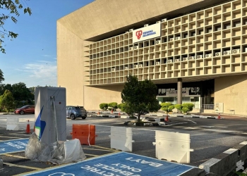 莎阿南TNB大厦的TNB Electron 60kW直流充电桩现已向公众开放